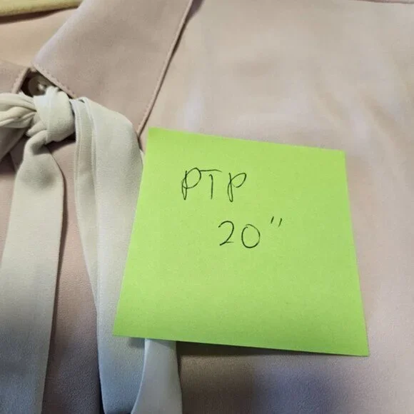 BANANA REPUBLIC Blouse/ top in Soft Pink S with necktie ribbon - Picture 6 of 6
